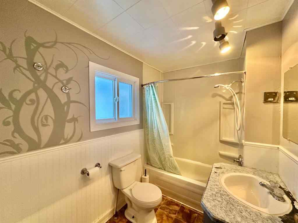 MLS® A2244310 - 9111 100 St   in Lac La Biche Lac La Biche, Residential