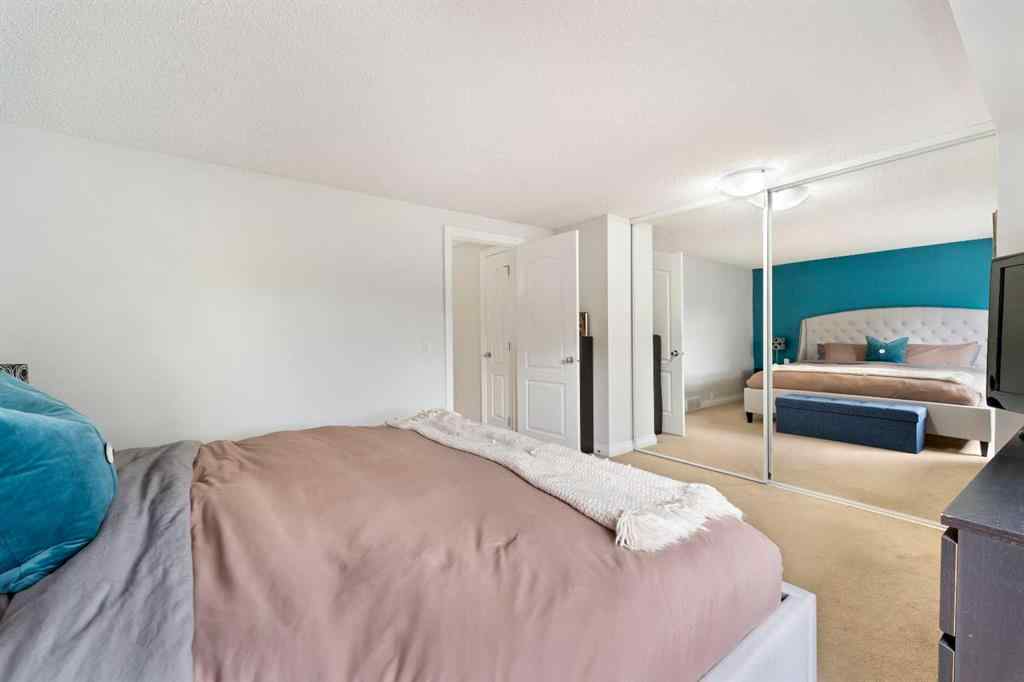 MLS® A2244327 - 130 Woodborough Terrace SW in Woodbine Calgary, Residential