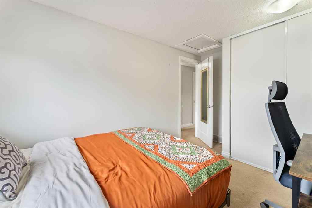 MLS® A2244327 - 130 Woodborough Terrace SW in Woodbine Calgary, Residential