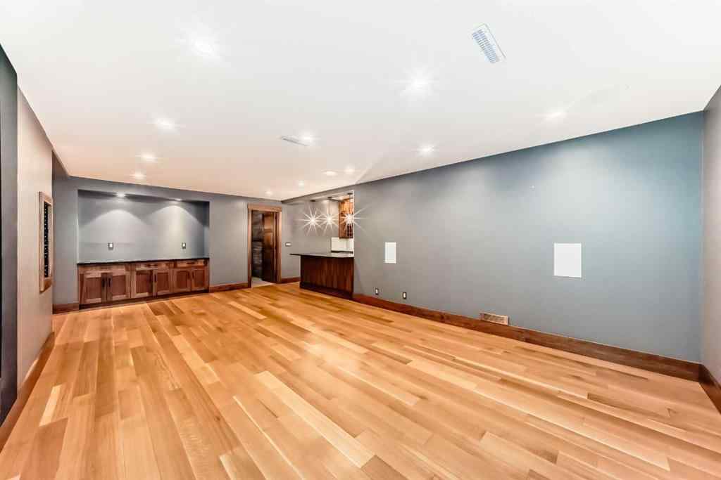 MLS® A2244344 - 2 Tuscany Estates Crescent NW in Tuscany Calgary, Residential