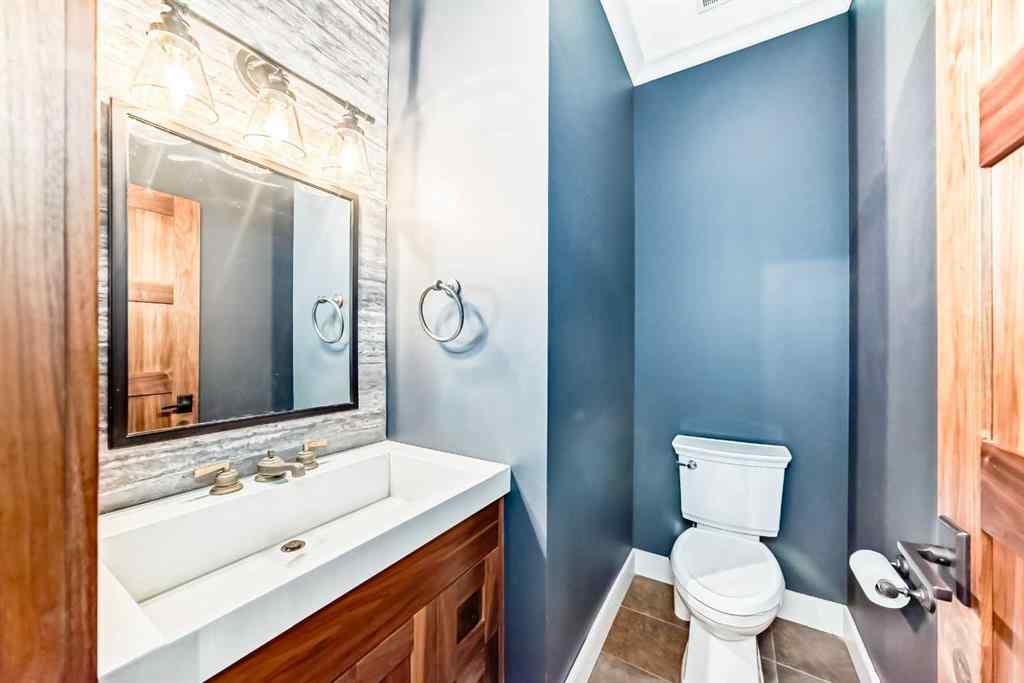 MLS® A2244344 - 2 Tuscany Estates Crescent NW in Tuscany Calgary, Residential