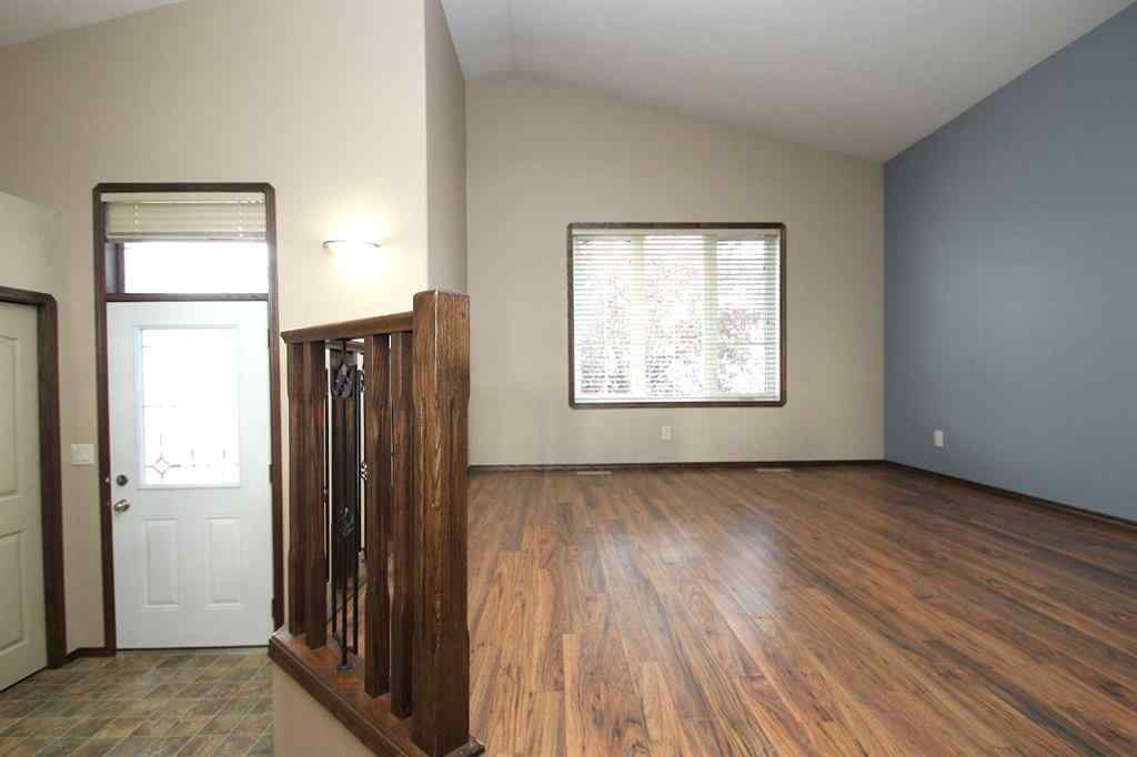 MLS® A2244349 - 83 Vickers Close  in Vanier Woods Red Deer, Residential