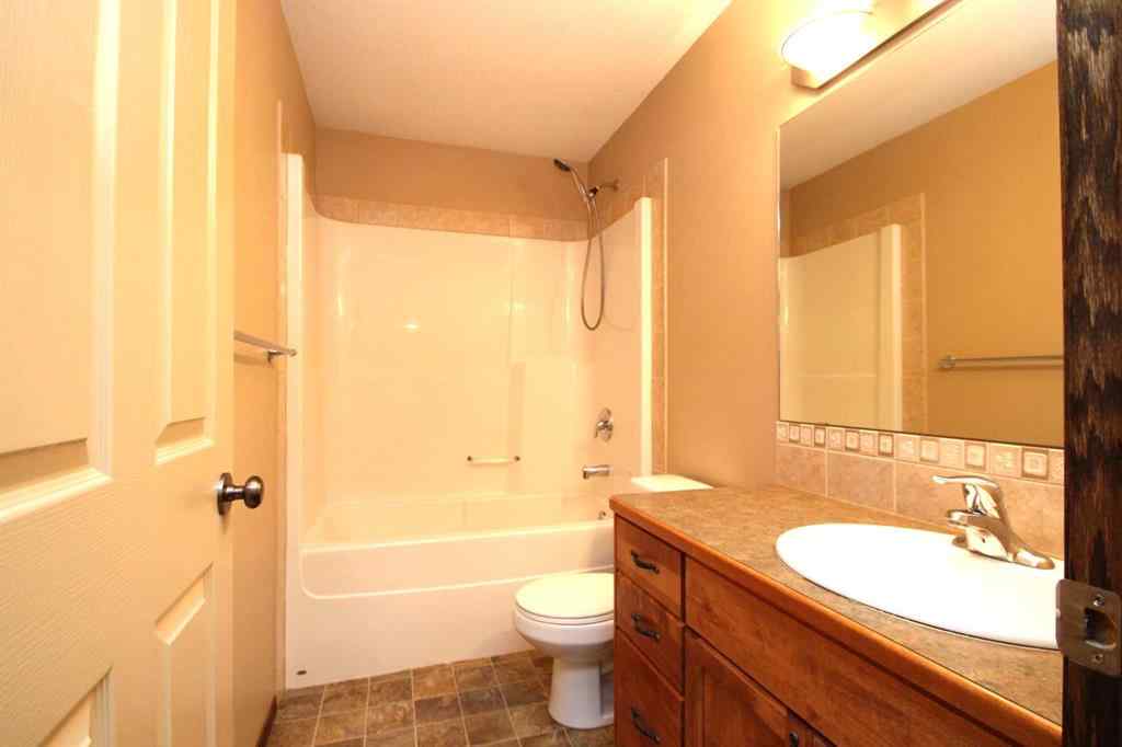 MLS® A2244349 - 83 Vickers Close  in Vanier Woods Red Deer, Residential
