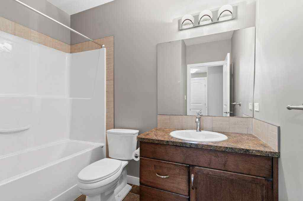 MLS® A2244359 - 526 Oak Street Street  in NONE Springbrook, Residential