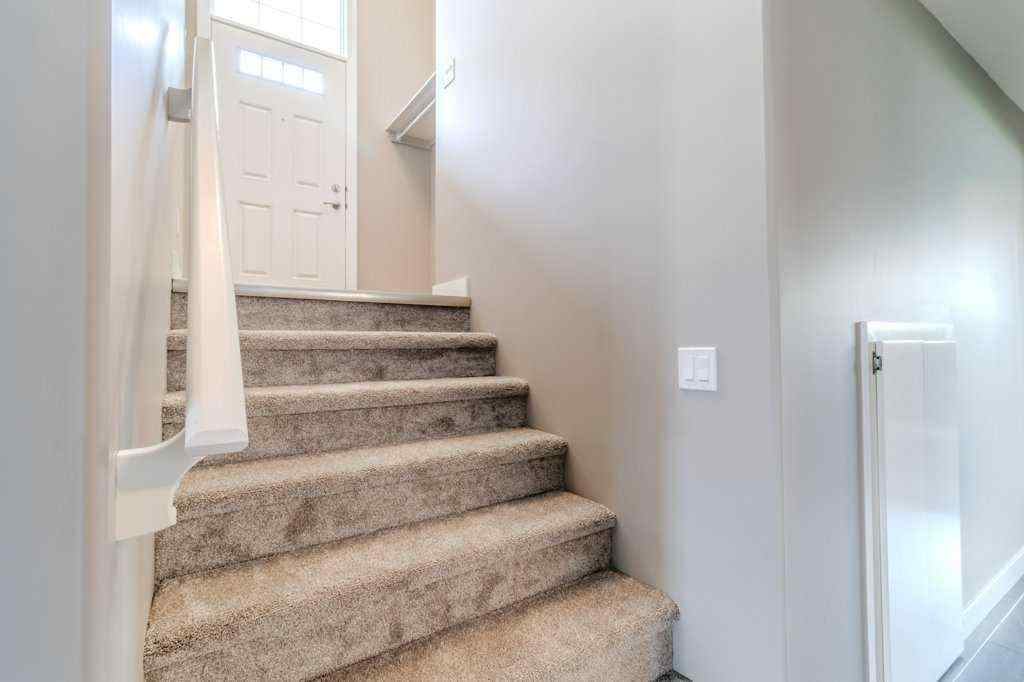 MLS® A2244359 - 526 Oak Street Street  in NONE Springbrook, Residential