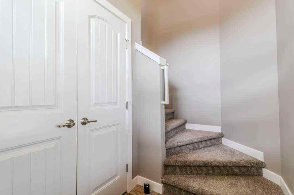 MLS® A2244359 - 526 Oak Street Street  in NONE Springbrook, Residential