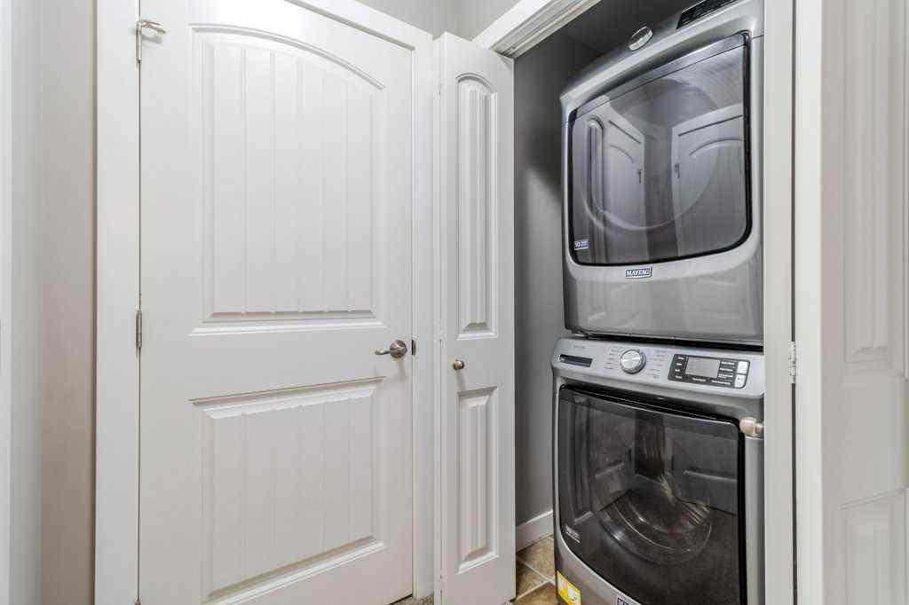 MLS® A2244359 - 526 Oak Street Street  in NONE Springbrook, Residential