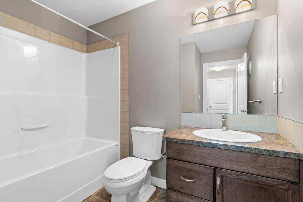 MLS® A2244359 - 526 Oak Street Street  in NONE Springbrook, Residential