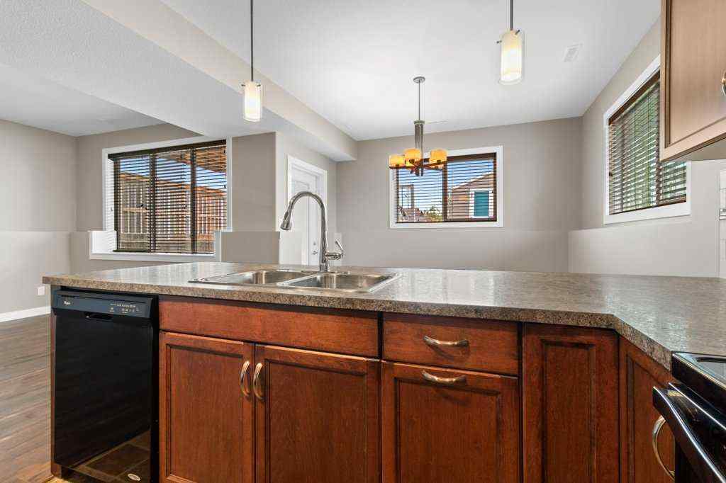 MLS® A2244359 - 526 Oak Street Street  in NONE Springbrook, Residential