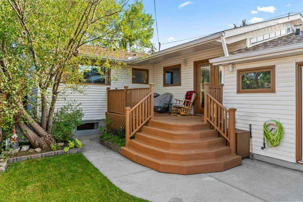 MLS® A2244360 - 6920 Hunterbow Crescent NW in Huntington Hills Calgary, Residential