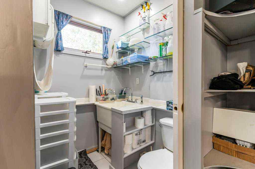MLS® A2244360 - 6920 Hunterbow Crescent NW in Huntington Hills Calgary, Residential