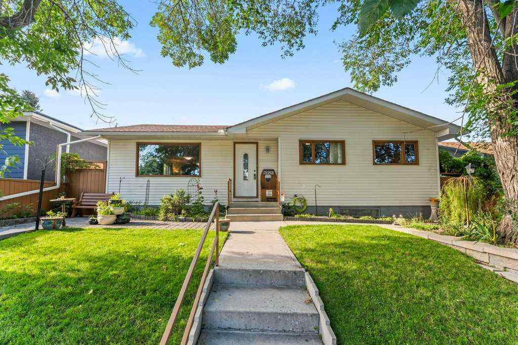 MLS® A2244360 - 6920 Hunterbow Crescent NW in Huntington Hills Calgary, Residential