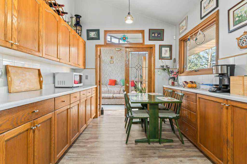 MLS® A2244360 - 6920 Hunterbow Crescent NW in Huntington Hills Calgary, Residential