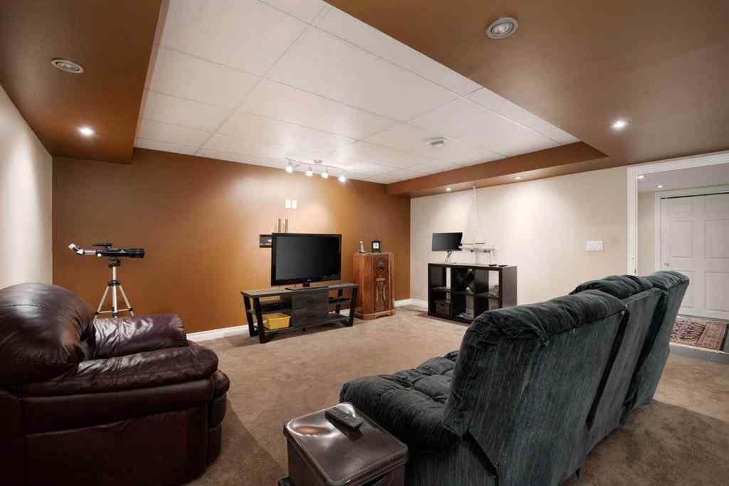 MLS® A2244364 - 272 Ball Place  in Timberlea Fort McMurray, Residential