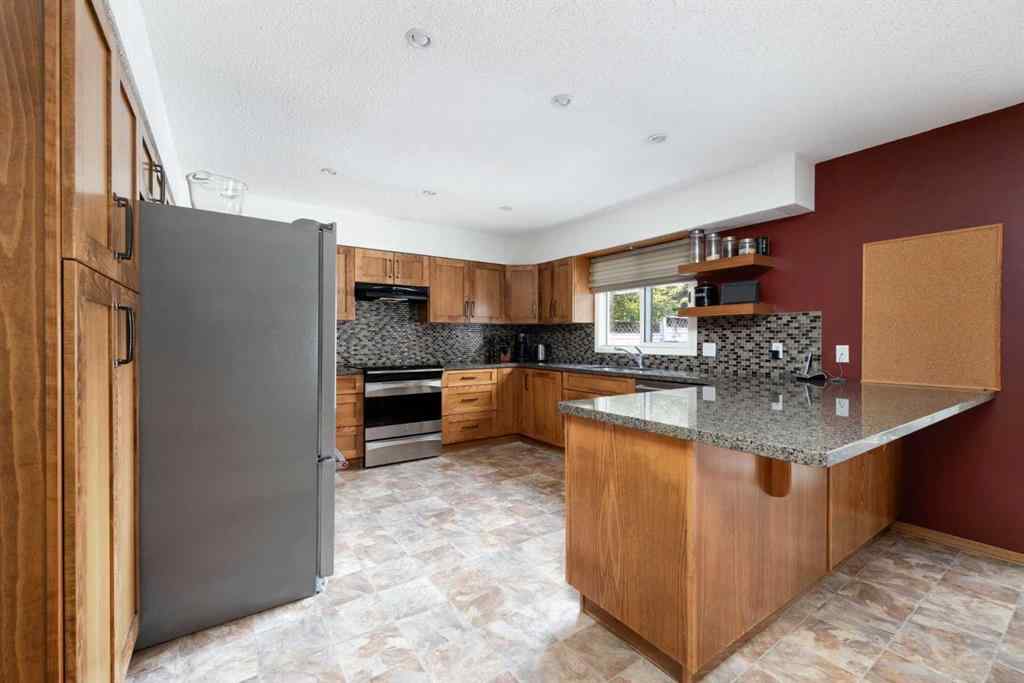 MLS® A2244364 - 272 Ball Place  in Timberlea Fort McMurray, Residential