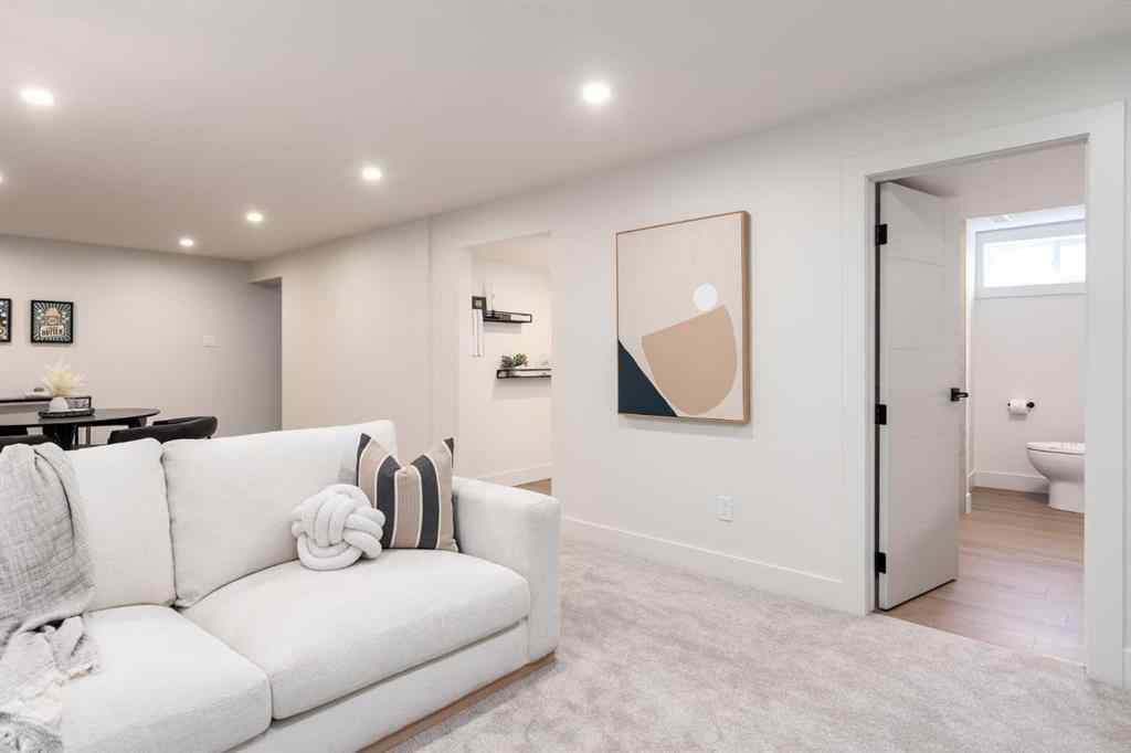 MLS® A2244371 - 15 Hoover Place SW in Haysboro Calgary, Residential