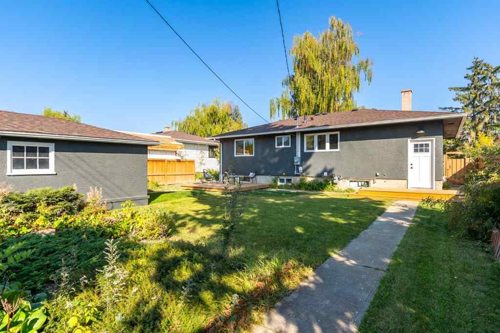 MLS® A2244371 - 15 Hoover Place SW in Haysboro Calgary, Residential