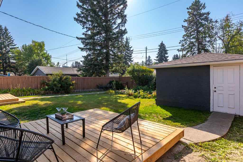 MLS® A2244371 - 15 Hoover Place SW in Haysboro Calgary, Residential