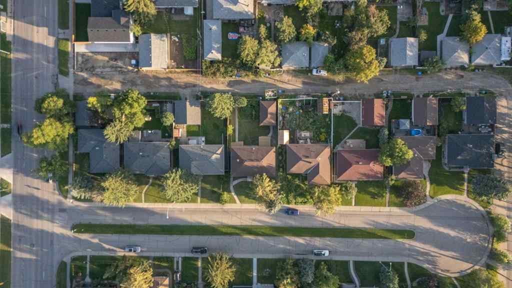 MLS® A2244371 - 15 Hoover Place SW in Haysboro Calgary, Residential
