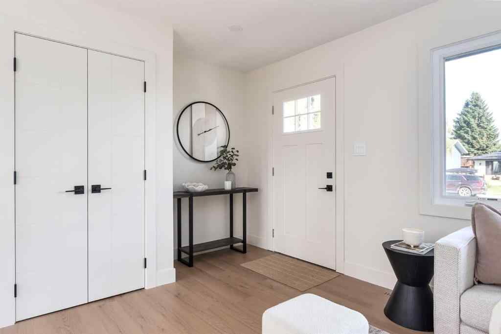 MLS® A2244371 - 15 Hoover Place SW in Haysboro Calgary, Residential