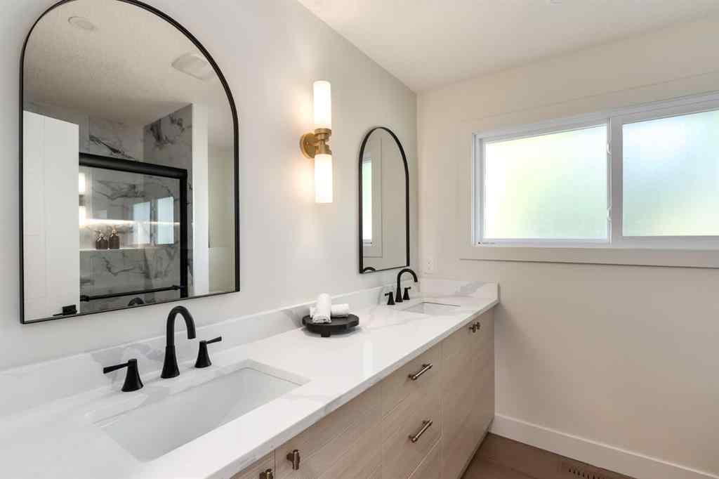 MLS® A2244371 - 15 Hoover Place SW in Haysboro Calgary, Residential