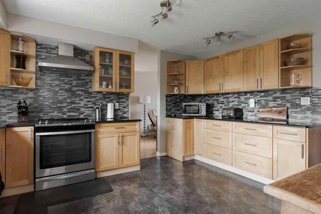 MLS® A2244387 - 153 Parmenter Crescent  in Dickinsfield Fort McMurray, Residential