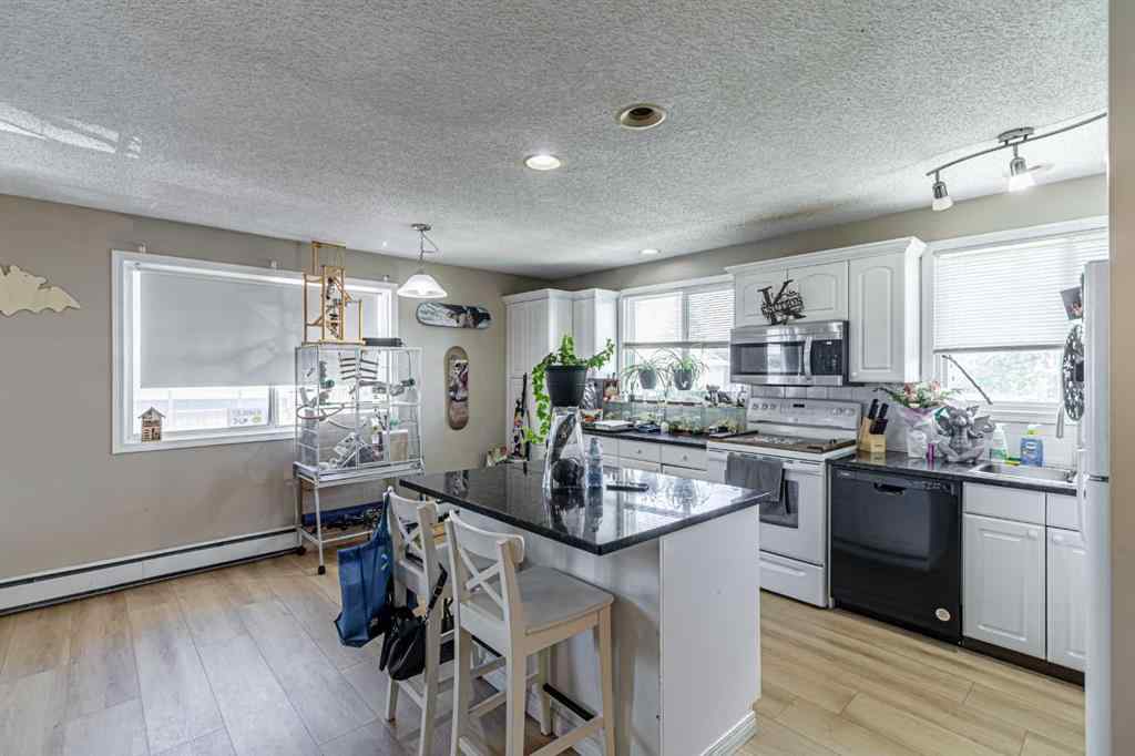 MLS® A2244388 - Unit #1-6 8 Huntley Close NE in Huntington Hills Calgary, Commercial