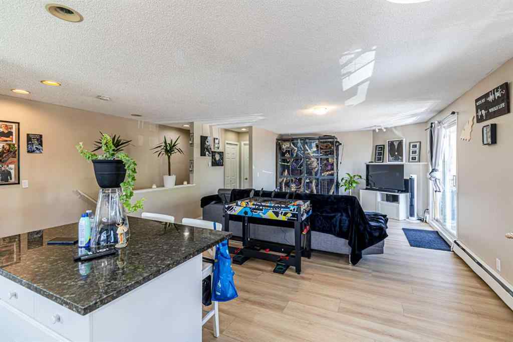 MLS® A2244388 - Unit #1-6 8 Huntley Close NE in Huntington Hills Calgary, Commercial