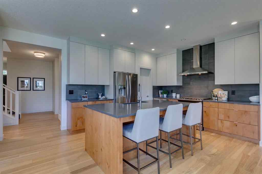 MLS® A2244390 - 69 Shawnee Green SW in Shawnee Slopes Calgary, Residential