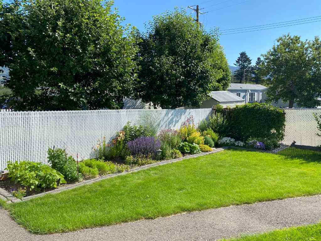 MLS® A2244391 - 22613 8 Avenue  in NONE Hillcrest, Residential