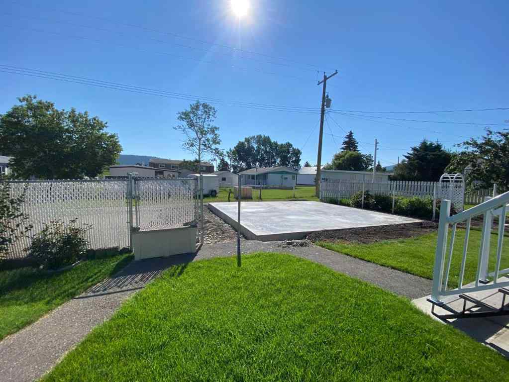 MLS® A2244391 - 22613 8 Avenue  in NONE Hillcrest, Residential