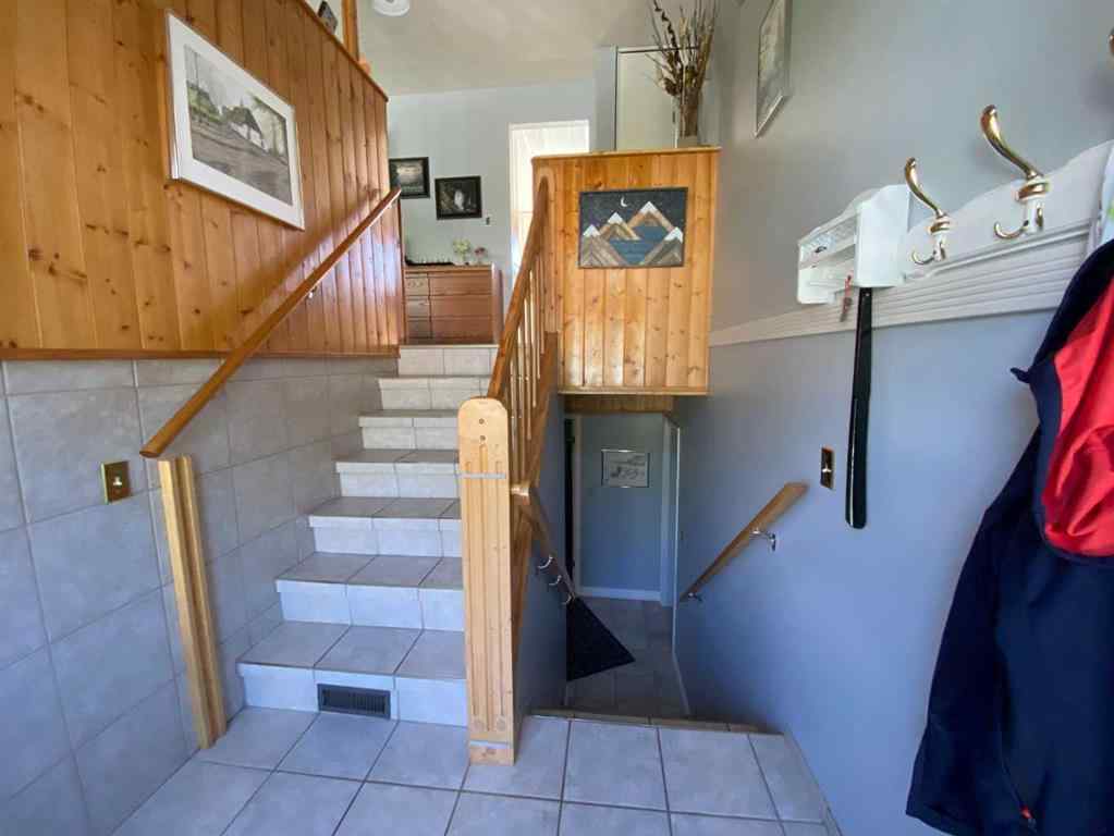 MLS® A2244391 - 22613 8 Avenue  in NONE Hillcrest, Residential