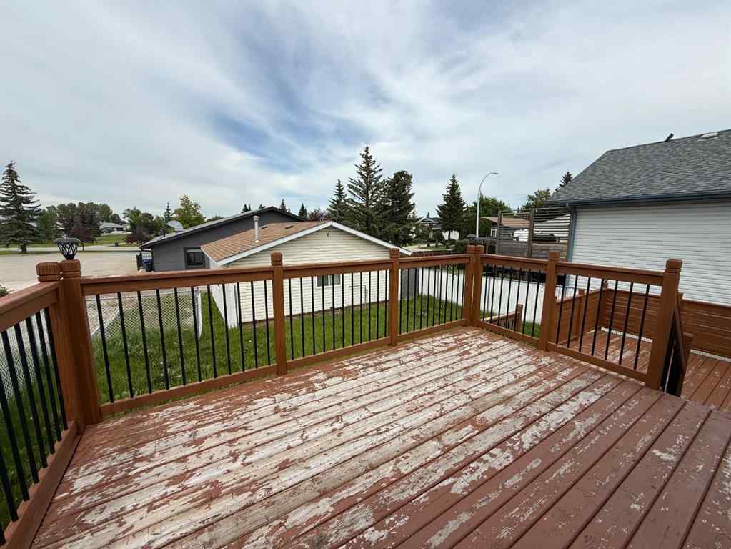 MLS® A2244398 - 6224 Cypress Close  in NONE Olds, Residential