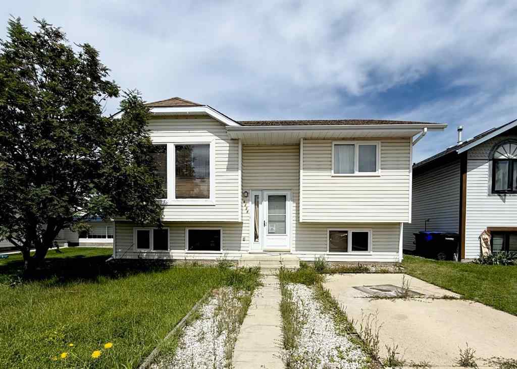 MLS® A2244398 - 6224 Cypress Close  in NONE Olds, Residential