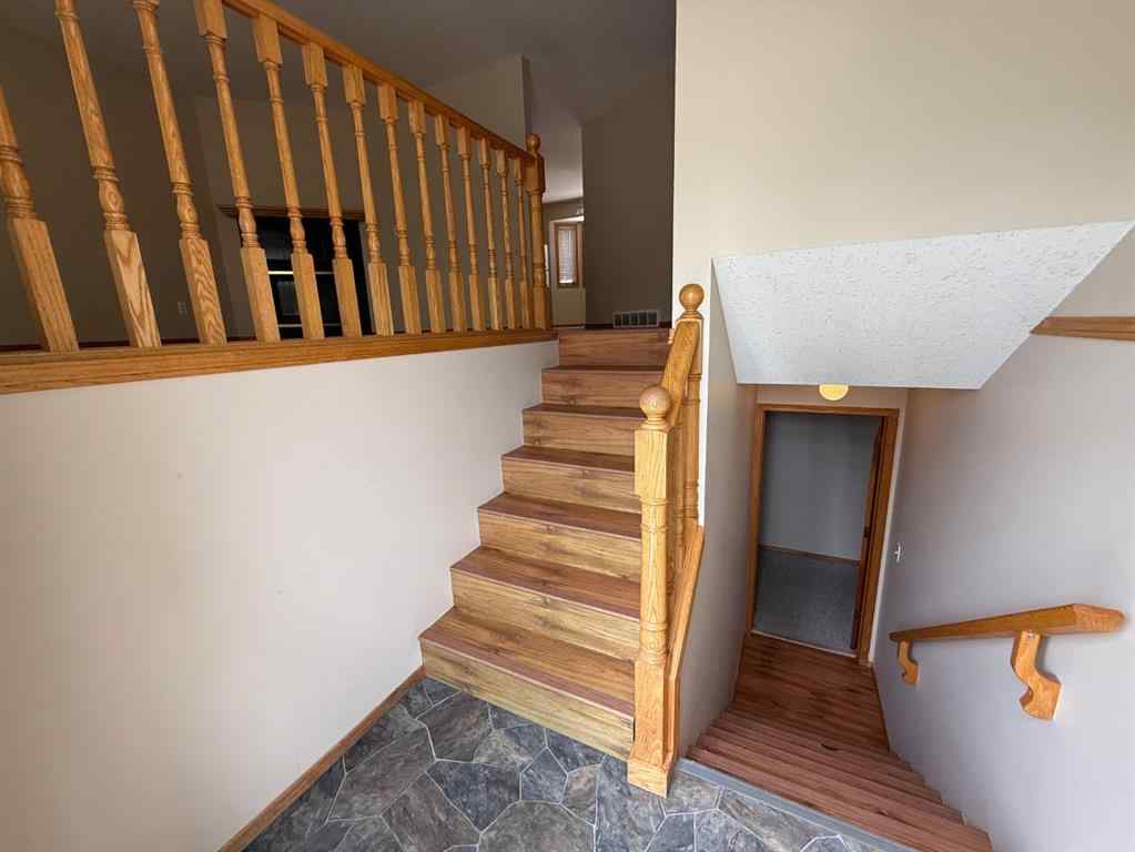 MLS® A2244398 - 6224 Cypress Close  in NONE Olds, Residential