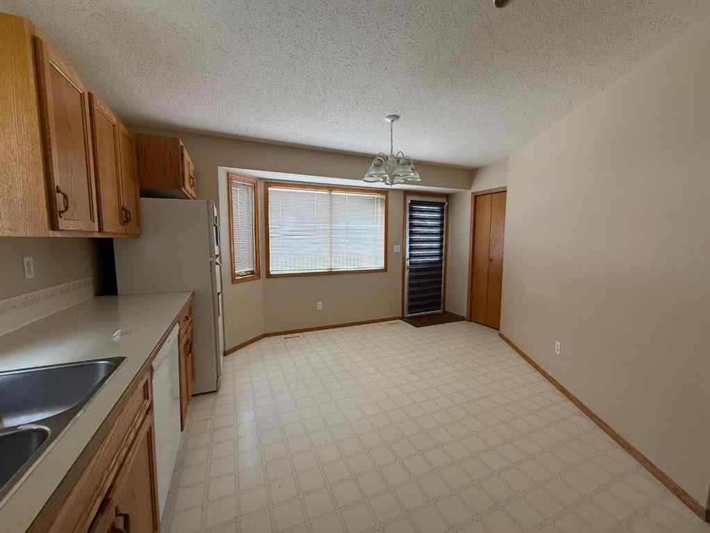 MLS® A2244398 - 6224 Cypress Close  in NONE Olds, Residential
