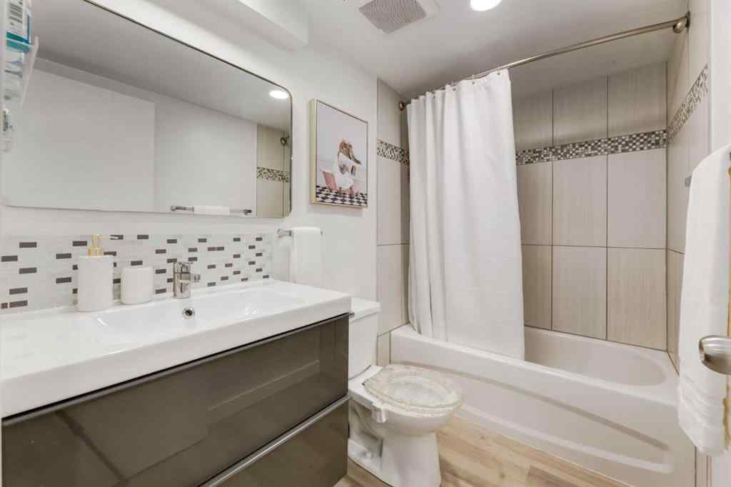 MLS® A2244399 - 31 Silverstone Bay NW in Silver Springs Calgary, Residential