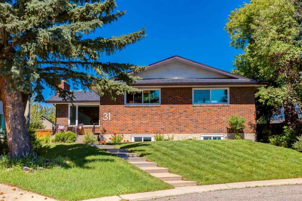 MLS® A2244399 - 31 Silverstone Bay NW in Silver Springs Calgary, Residential