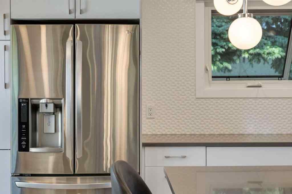MLS® A2244399 - 31 Silverstone Bay NW in Silver Springs Calgary, Residential