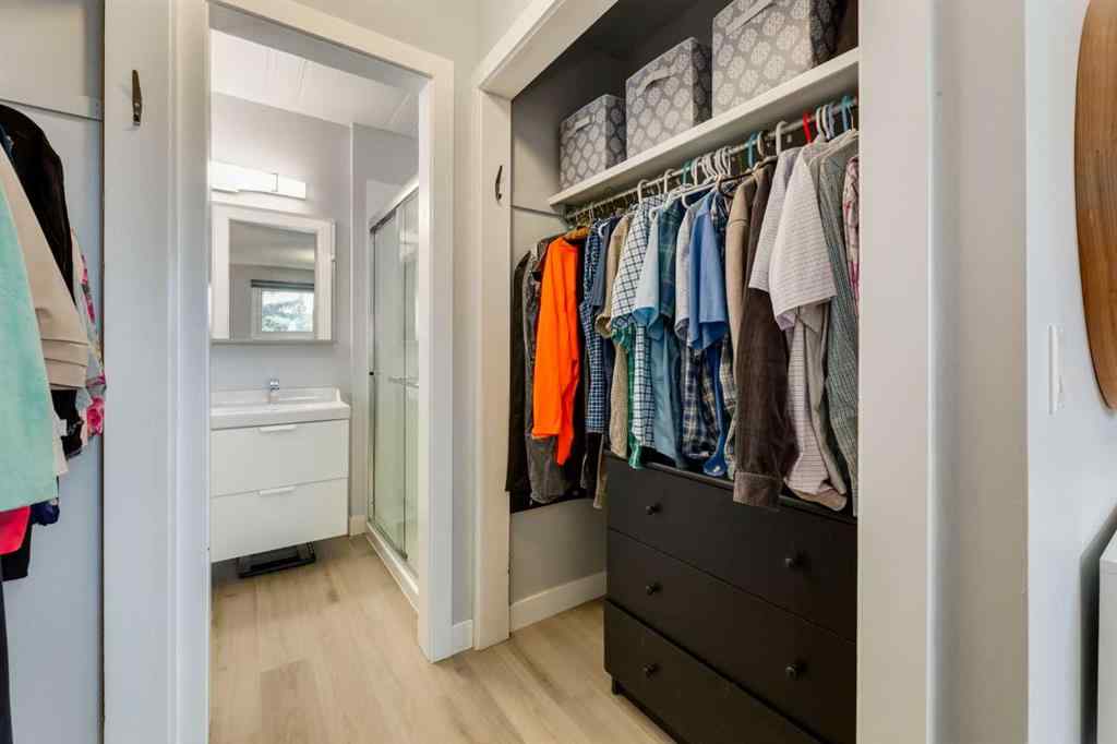 MLS® A2244399 - 31 Silverstone Bay NW in Silver Springs Calgary, Residential