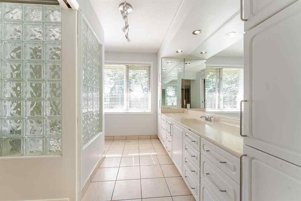MLS® A2244402 - 19459 Township Rd 392 Stettler AB Township  in NONE Rural Stettler No. 6, County of, Residential