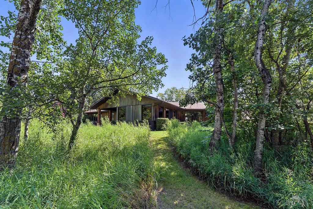 MLS® A2244402 - 19459 Township Rd 392 Stettler AB Township  in NONE Rural Stettler No. 6, County of, Residential