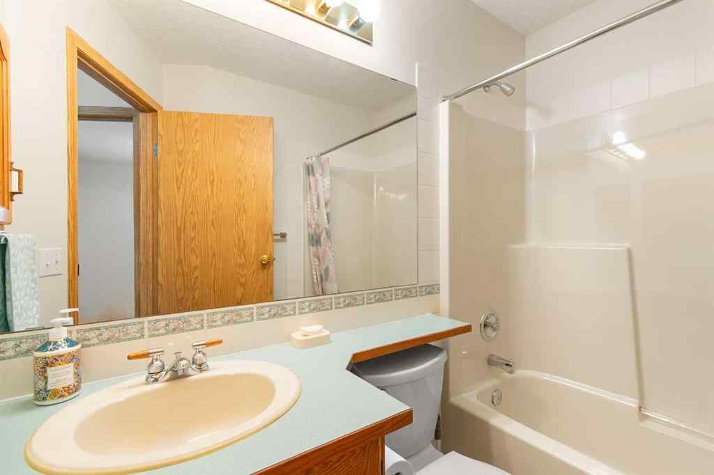 MLS® A2244405 - 131 Tipping Close SE in Thorburn Airdrie, Residential