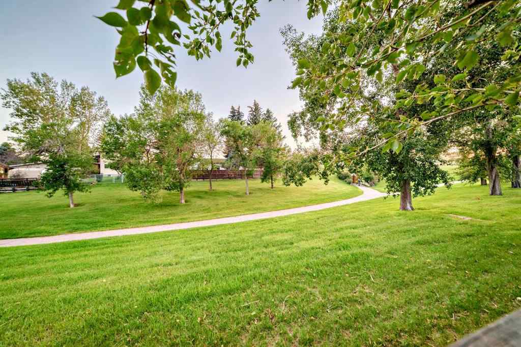 MLS® A2244407 - 221 Theodore Place NW in Thorncliffe Calgary, Residential