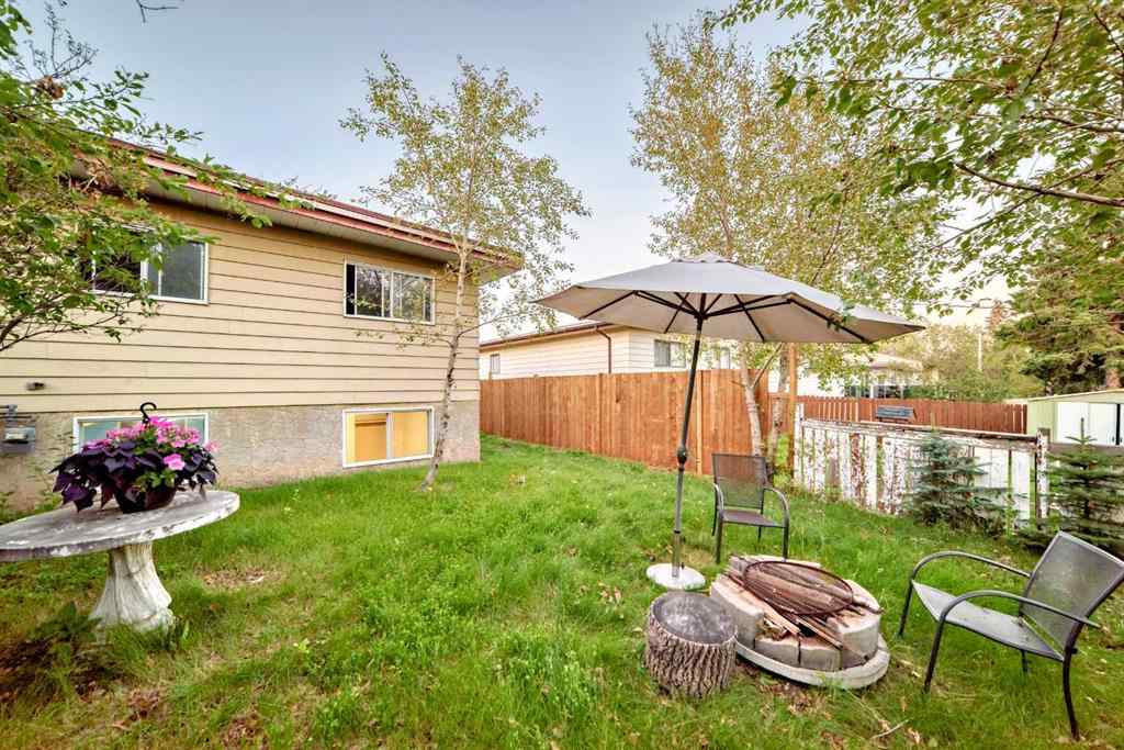 MLS® A2244407 - 221 Theodore Place NW in Thorncliffe Calgary, Residential