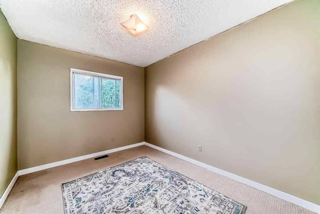 MLS® A2244407 - 221 Theodore Place NW in Thorncliffe Calgary, Residential