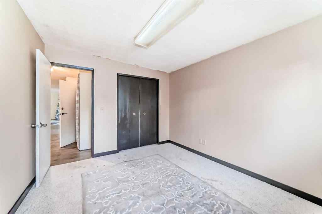 MLS® A2244407 - 221 Theodore Place NW in Thorncliffe Calgary, Residential