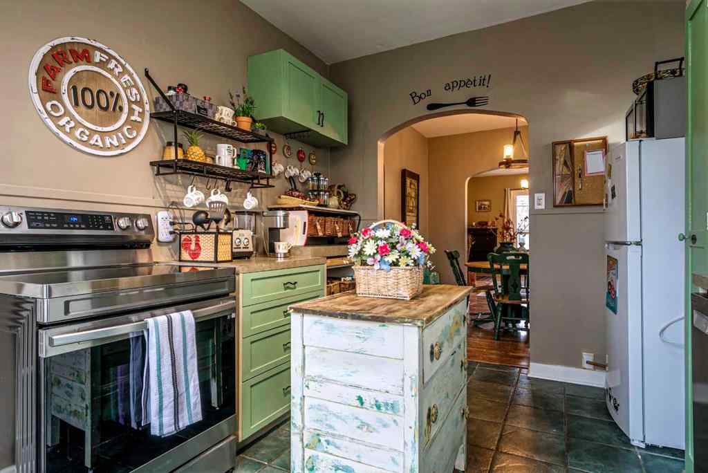 MLS® A2244410 - 39 34 Avenue SW in Parkhill Calgary, Residential