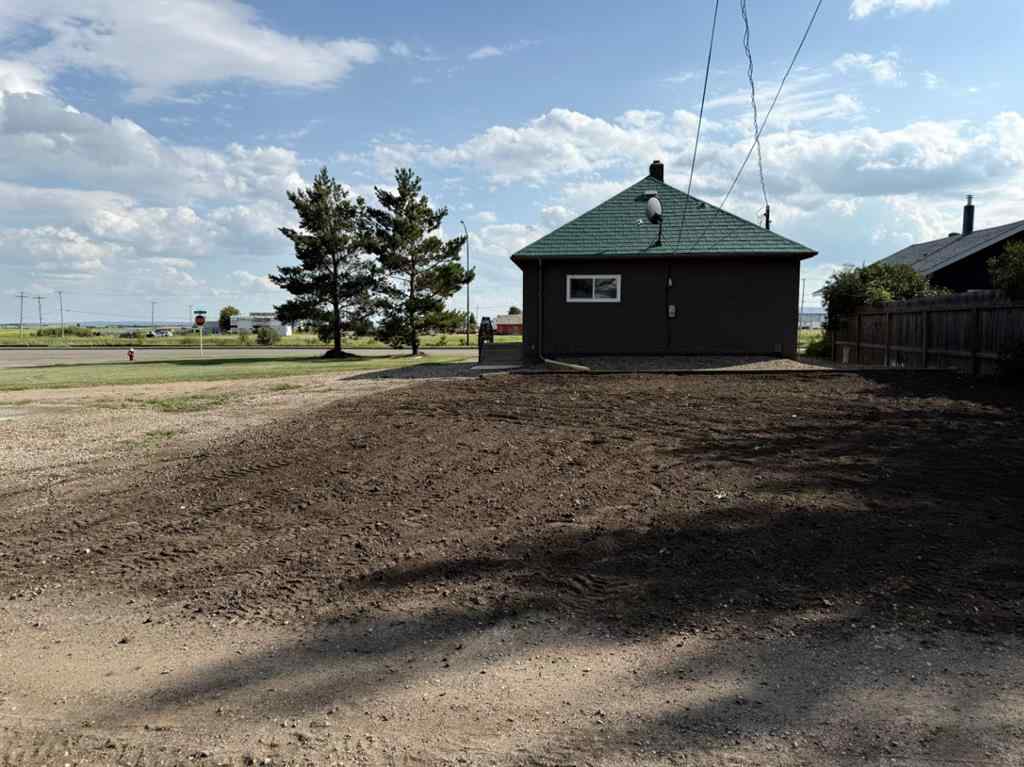 MLS® A2244418 - 220 Railway Avenue E   in NONE Maidstone, Residential