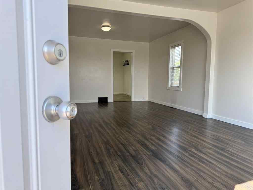 MLS® A2244418 - 220 Railway Avenue E   in NONE Maidstone, Residential